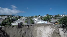 Giant sinkhole in El Salvador prompts evacuations
