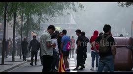 violence erupts between police and protesters at the general strike in barcelona 18 october 2019