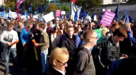 Time lapse clip shows thousands of Remainers on People's Vote March