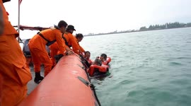 Indonesian coastguard train to save Rohingya refugees