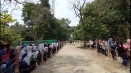 Ostrich & Schoolkids Race at Farm in Malaysia
