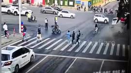 Car ploughs into pedestrians after running red light in Shanghai, killing five