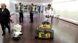 Man Builds A WALL-E Robot