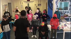 Tutor Teaches Kids The Michael Jackson 'Thriller' Zombie Dance
