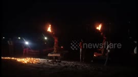 There is an age-old tradition of worshiping rivers in India. The Ganges River is the holiest river here which is worshiped by the people of India and a video of such worship has appeared in Chapra of Bihar state where people are worshiping Ganga Maa. Peop