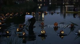 Hundreds gather in New York City to take part in annual Halloween pumpkin flotilla