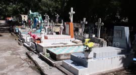 Salvadorans commemorate Day of the Dead