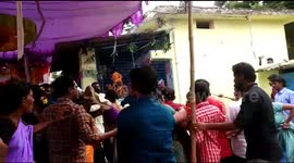 Longer video  - Wedding from hell in India as in-laws get into fistfight over music choices