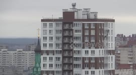 Russian Spidermen seal the windows up in St Petersburg, Russia