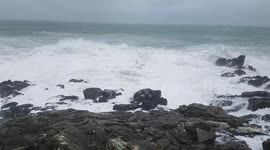 Big waves seen in Cornwall, UK