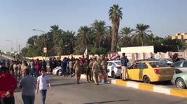 Iraqi demonstrators cut off access to bridges in 'civil disobedience'