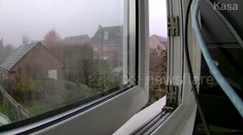 Cat break in on ice fail