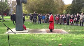 Act of Remembrance pays tributes to heroes of the two World Wars at the Soviet War Memorial in London