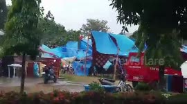 Storm destroys shelters used by Philippines earthquake victims