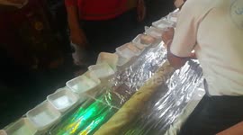 Chef Cutting Longest Shawerma Sandwich In The World , Black Friday Surprise