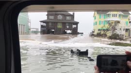 Nor’easter flooding causes damages in North Carolina neighborhoods