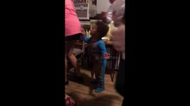 Funny reaction has 4-year-old little Texas boy believe he's invisible