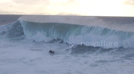 Jet ski driver completes incredible rescue of big wave surfer at Nazaré