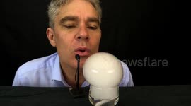 Science teacher uses tiny equipment and ASMR to complete dry ice experiments