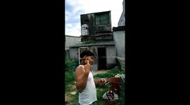 The bird used his mouth to massage the man's back