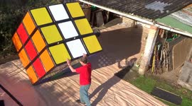 New footage of the world's first 2m+ Rubik's Cube
