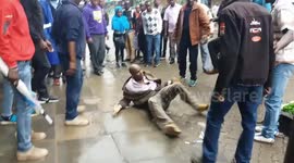 Brutal footage shows mob attacking phone thief on Kenyan shopping street