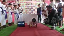 Indian teen performs 141 knuckle pushups in 60 seconds to smash record
