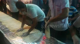 Full Syrian Chefs Makes World Record 18 Metre Shawerma