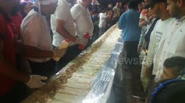Street Live Chefs Prepare 18 Metre Long Shawerma Sandwich