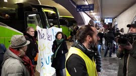 French general strike: Yellow vests and professors blockade against the french president