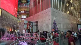 Christmas Eve Crowds & Atmosphere in Bukit Bintang Kuala Lumpur Malaysia