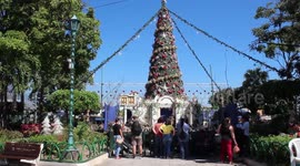 In Antiguo Cuscatlán one of the births of the largest baby Jesus in El Salvador