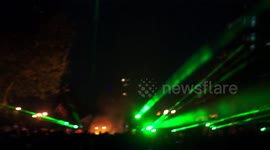 Chilean protesters use laser pointers against the police like Hong Kong protestors