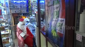 Shopping round in a hurry by buzzy Father Frost and Snow Maiden - Moscow
