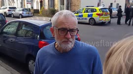 Jeremy Corbyn visits scene of fatal stabbing in Finsbury Park