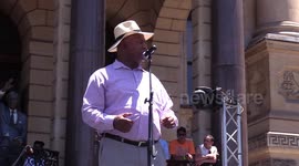 Cape Town Mayor Dan Plato promotes Cape Town as a tourist destination despite high crime rate