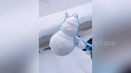 Chinese man uses snowball makers to form perfect snowmen and ducks