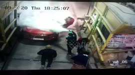 Mirclosly survive family as their car got fire at toll plaza in Northern India