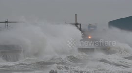 Yellow warning for strong winds as Storm Brendan impacts Ayrshire's coastline 500_7070