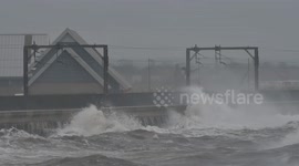 Yellow warning for strong winds as Storm Brendan impacts Ayrshire's coastline 500_7219