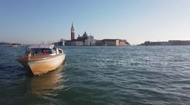Venezia Taxi boat