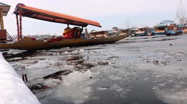 Weather improves in Indian Kashmir following lethal blizzards