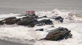 Storm Brendan hits the Irish east coast