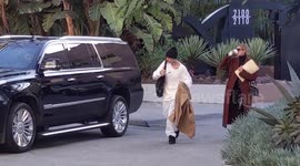Justin Bieber leaves Universal Music offices in Santa Monica (4K)