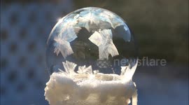 Mesmerising footage of a bubble freezing at -35C in Canada