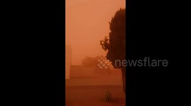 Intense dust storm turns Australian town orange