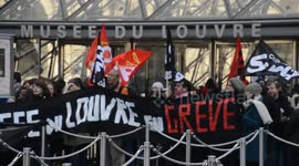 CORRECTS HEADLINE: Louvre in Paris closed as pension protests continue