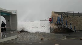 Storm Gloria: Shocking moment huge waves hit Mallorca, Spain