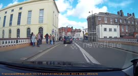 FUNNY UK driver captures man fighting off two attackers in middle of road ,road fight ,Boston Uk