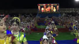 Jaw-dropping! 2000 young women draped colorfully perform traditional dance, enthralling audience in southern India